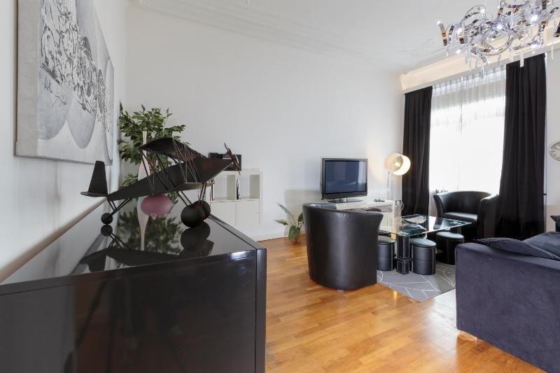 Deluxe Apartment image 3