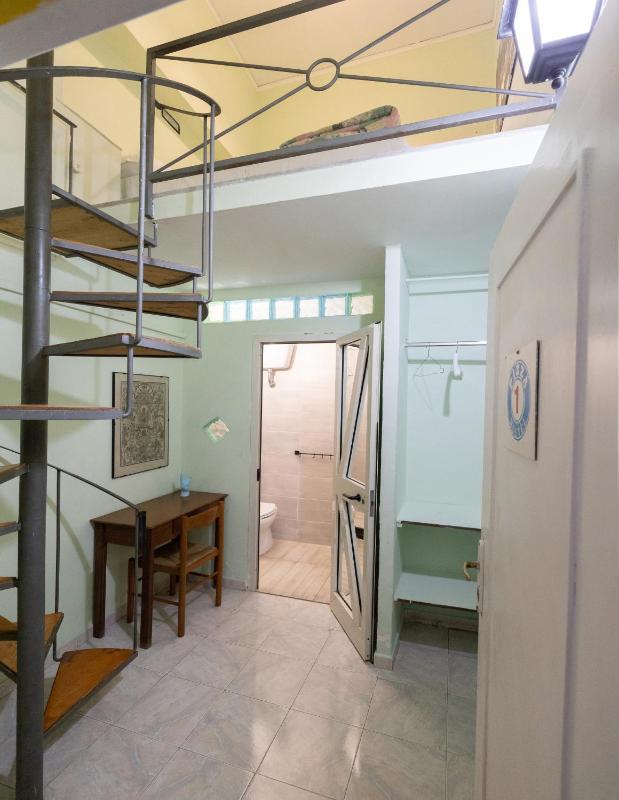 Double Room with Private Bathroom image 1