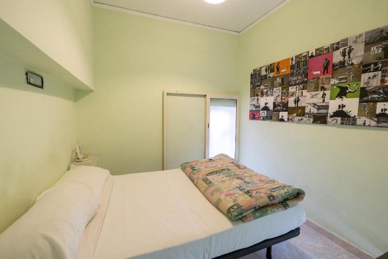 Double Room with Private Bathroom image 3