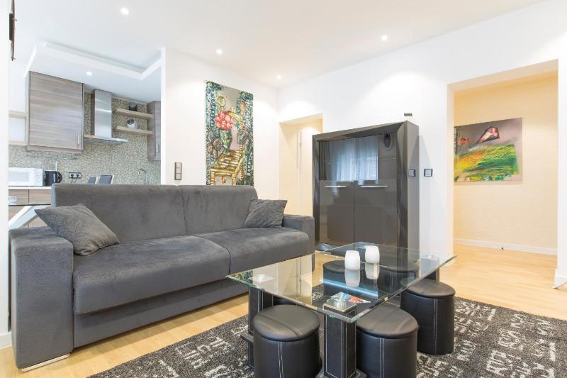 Apartment with Terrace image 4