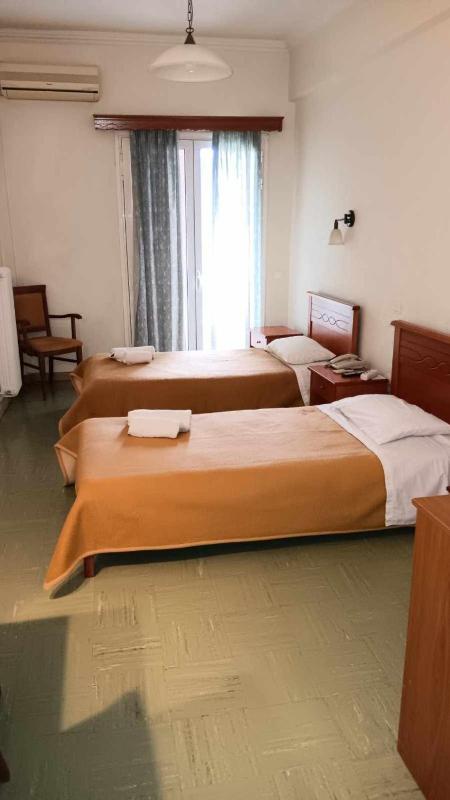 Economy Double Room image 2