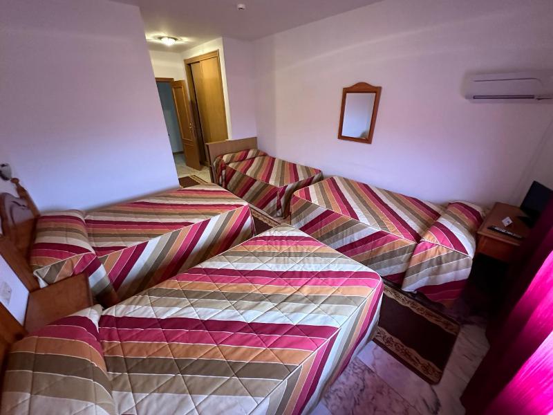 Quadruple Room with Private Bathroom image 4