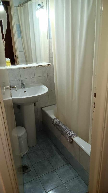 Economy Double Room image 1