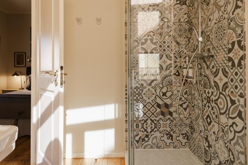 Junior Suite with Garden View image 3