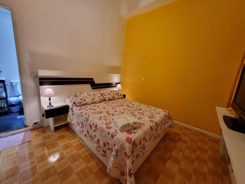 Hostel Estoril - image 13