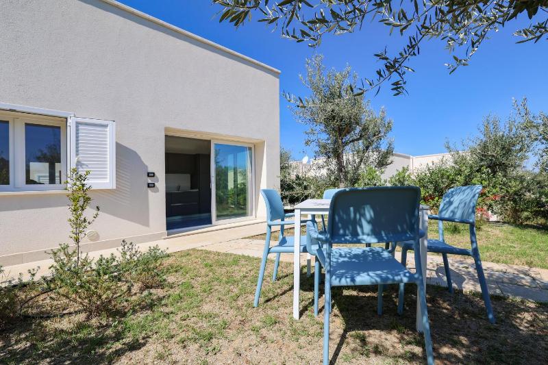 Aura Maris beach residence Mazzaforno - image 3