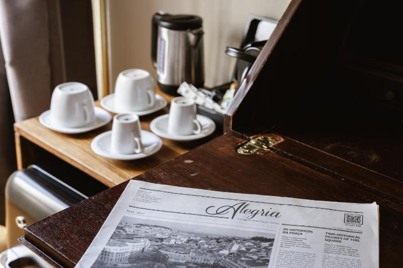 Standard Double or Twin Room image 4