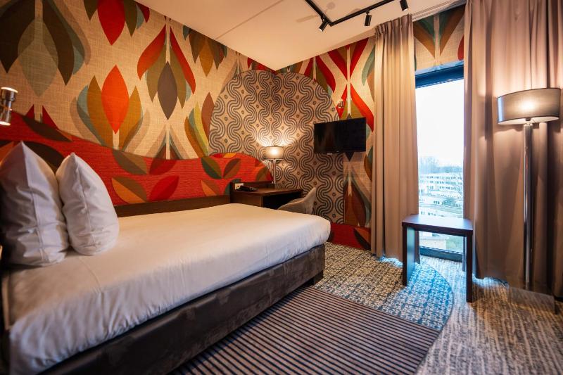 Cozy Queen Room image 3