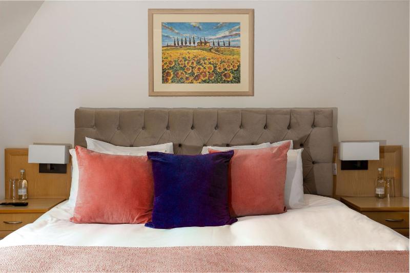 Double Room image 2