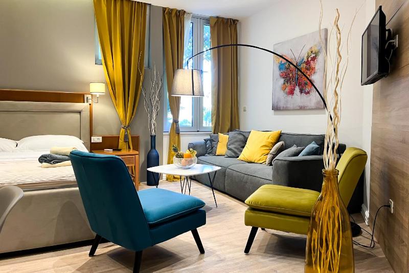 Studio Apartment with Garden View image 1