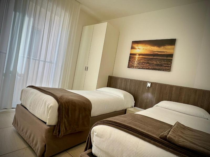 Residenza Roma Marina - image 9