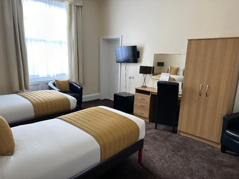 Twin Room with Sea View image 1