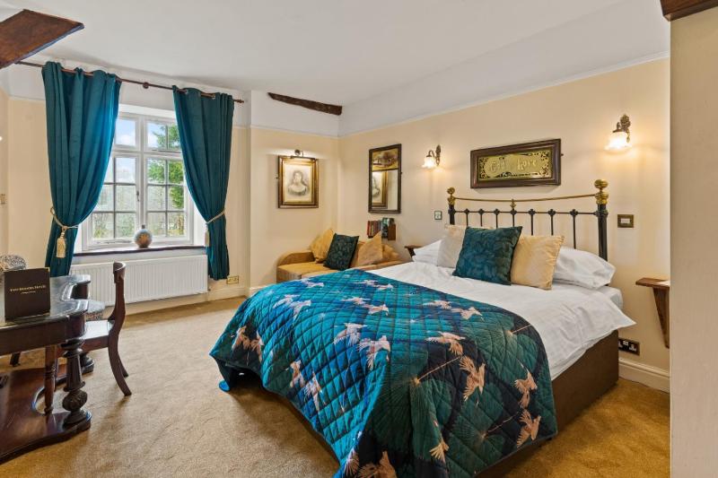 Double Room image 1