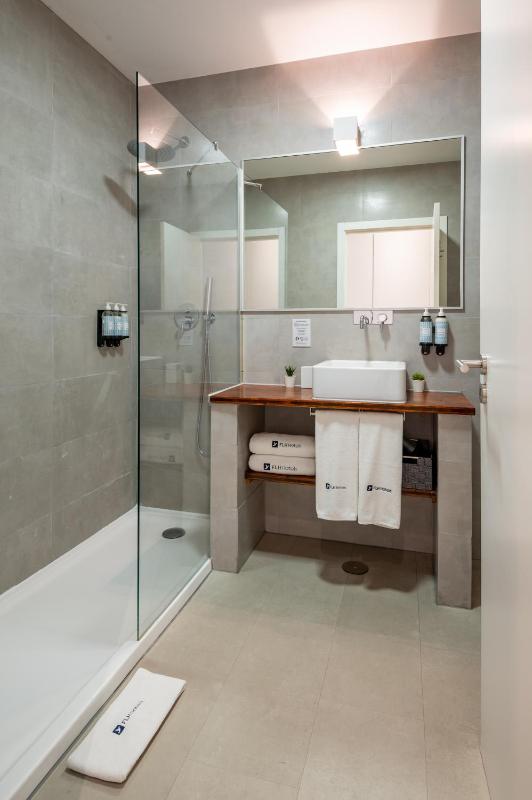Bica FLH Suites - image 11