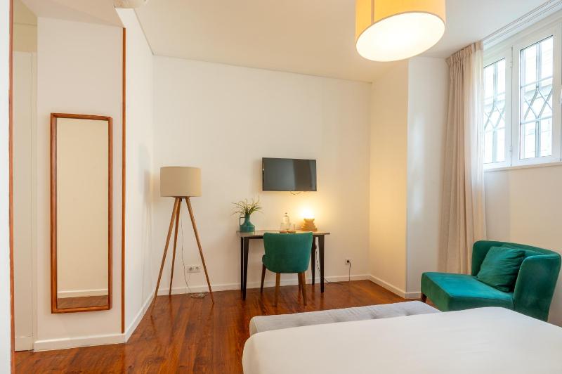 Bica FLH Suites - image 13