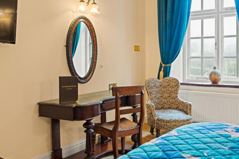 Double Room image 2