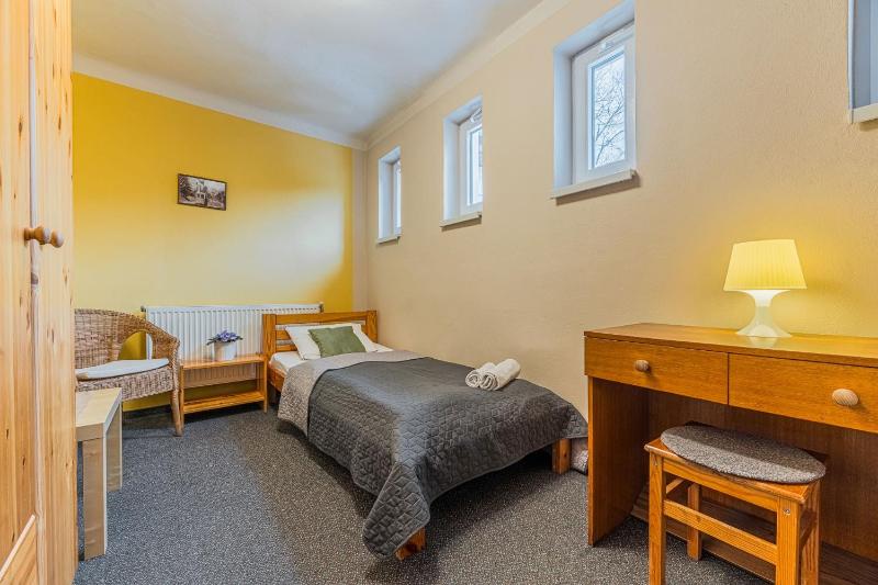 Single Room image 1
