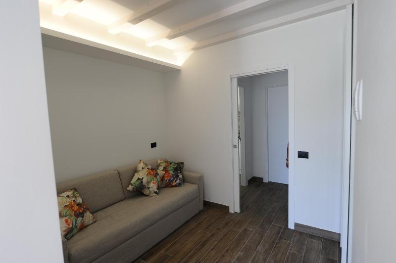 Conero Suites - image 10