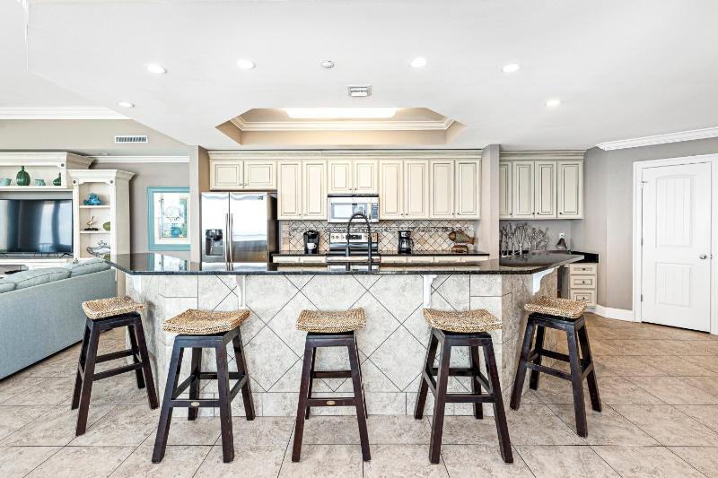 The Oasis at Orange Beach Unit 2111 - image 4