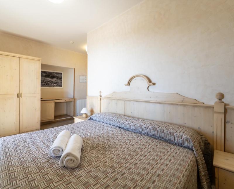Standard Double Room image 1