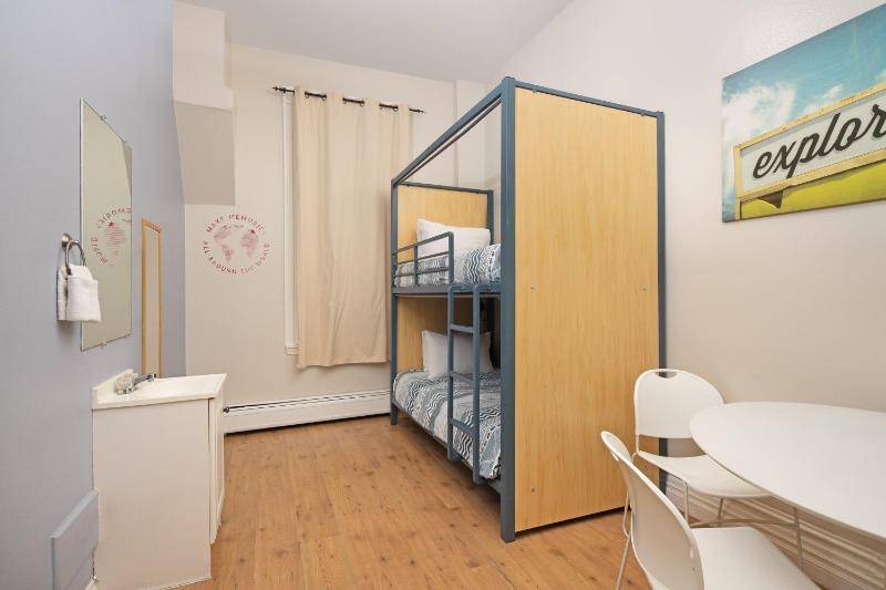 Private Single Bunk Room image 3