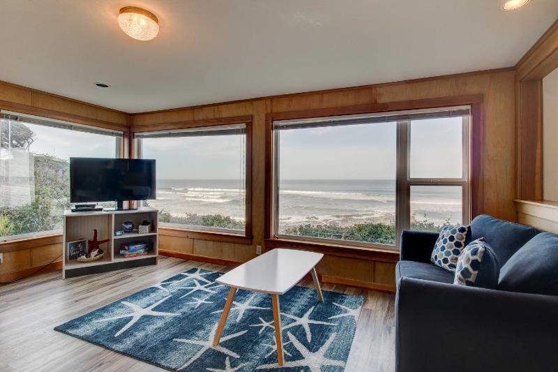 Ester Lee Oceanview Inn - image 37
