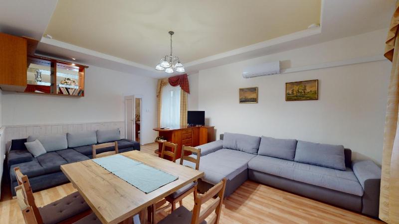 Apartment 6 Adults image 3