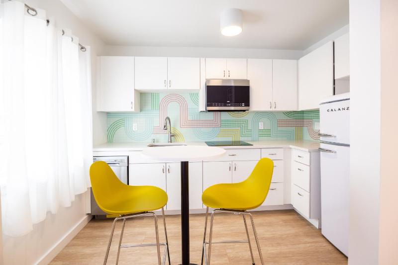 King Suite image 2
