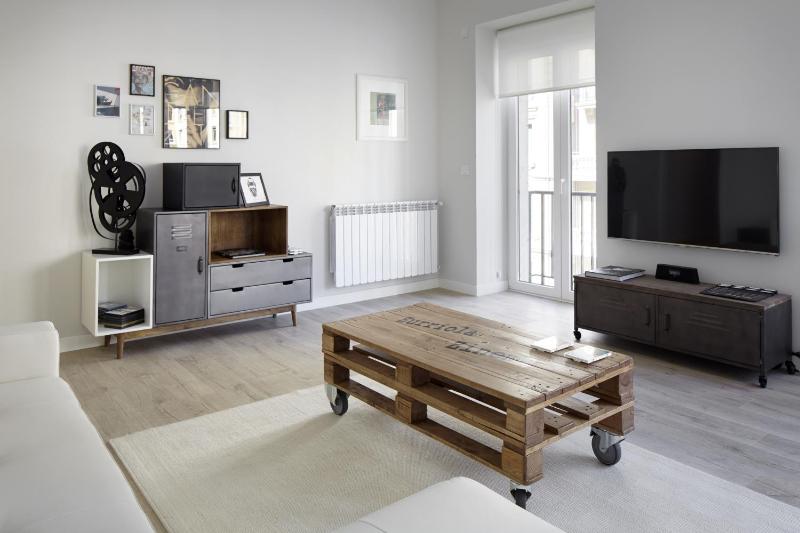 Zurriola Zinema by FeelFree Rentals - image 3