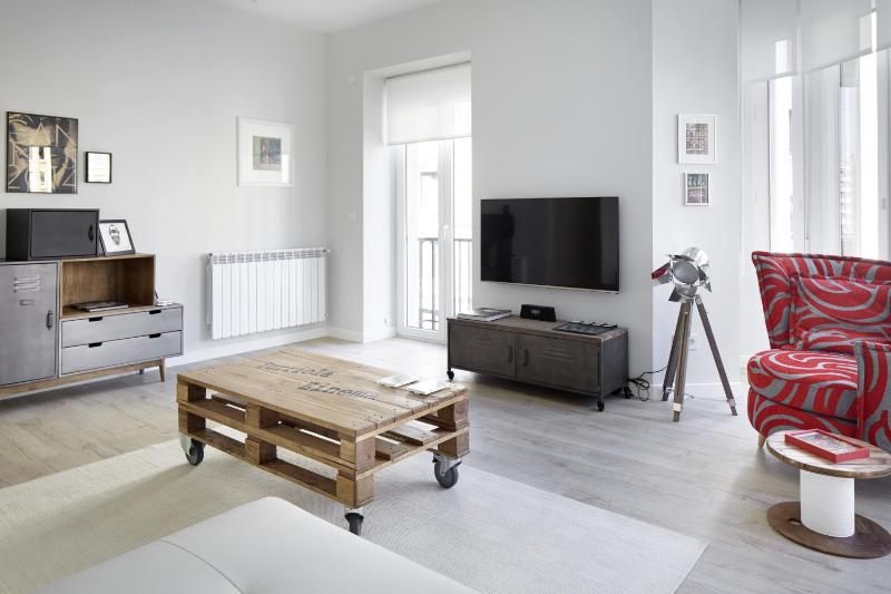 Zurriola Zinema by FeelFree Rentals - image 17
