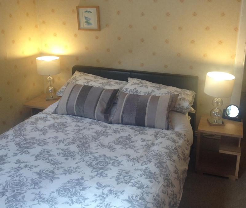 Double Room with Private Bathroom image 2