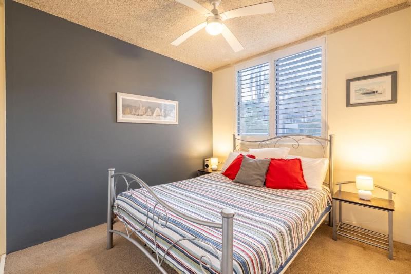 14 The Dunes large unit with pool tennis court and directly across from Fingal beach - image 15
