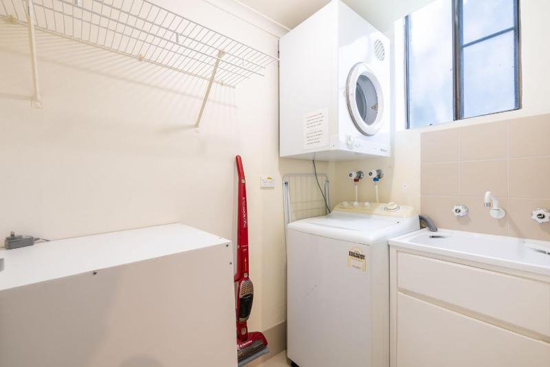 14 The Dunes large unit with pool tennis court and directly across from Fingal beach - image 22