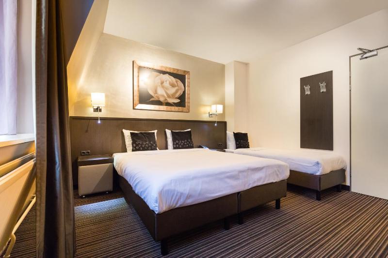 Comfort Triple Room image 1