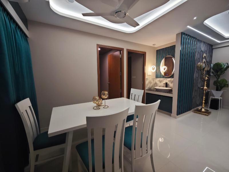 Evara - Premium Fully AC - 3BHK Luxury Apartment with Style - image 2