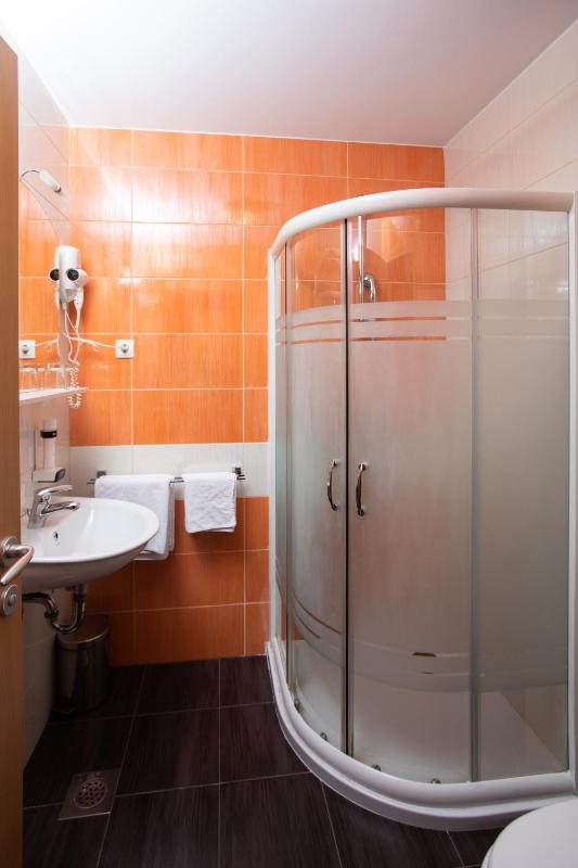 Double Room image 1