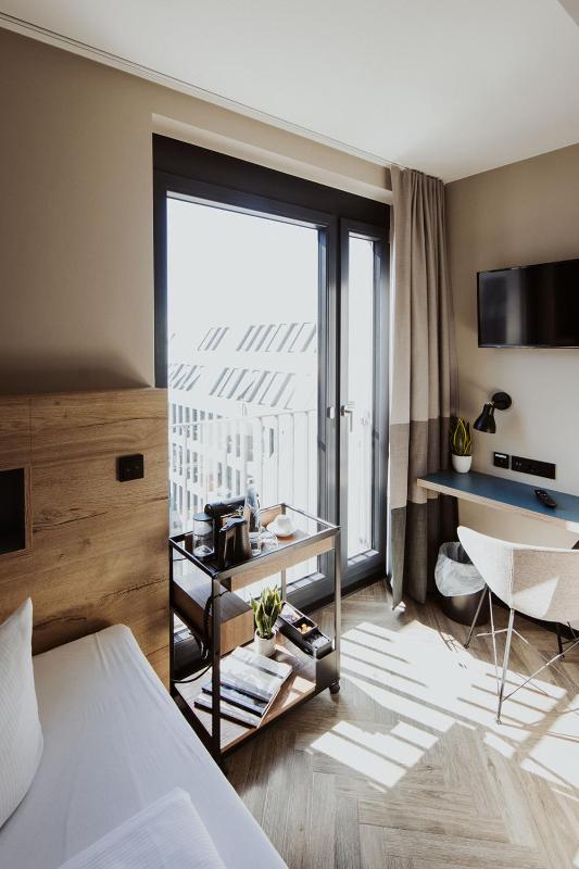 Deluxe Single Room image 1