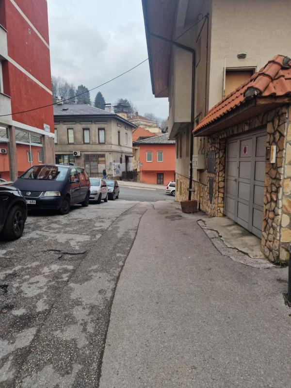 7 Brothers Apartment - image 16