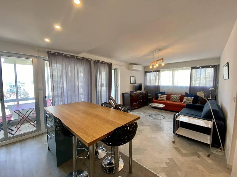 BEL APPARTEMENT CLIMATISE CENTRE VILLE T2 - 4 PERSONNES AVEC LOGGIA VUE SUR MER - image 1