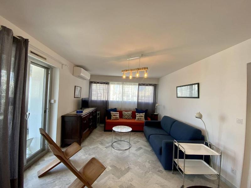 BEL APPARTEMENT CLIMATISE CENTRE VILLE T2 - 4 PERSONNES AVEC LOGGIA VUE SUR MER - image 17