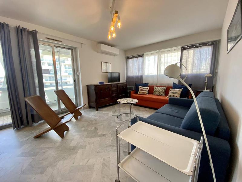 BEL APPARTEMENT CLIMATISE CENTRE VILLE T2 - 4 PERSONNES AVEC LOGGIA VUE SUR MER - image 10