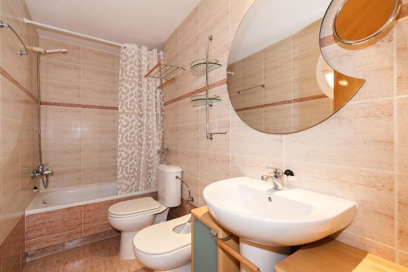 UHC GOLDEN PINEDA APARTMENTS - image 14