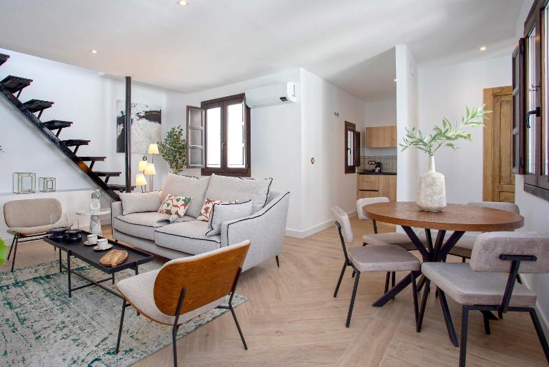 Genteel Home Horno Marina - image 7