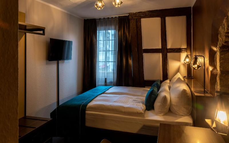 Double Room image 4