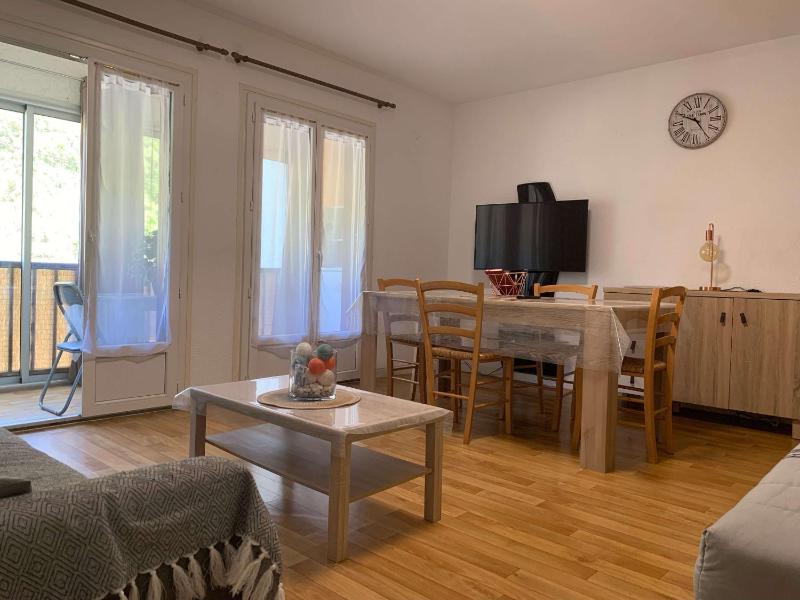 T2 lumineux avec loggia, cuisine équipée et garage - FR-1-659-76 Images