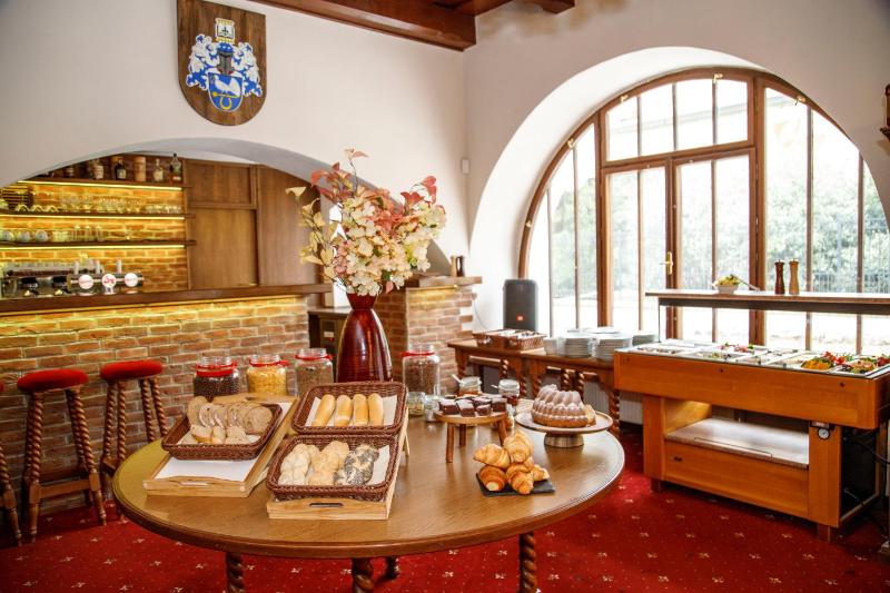 LH Hotel Gold - image 4