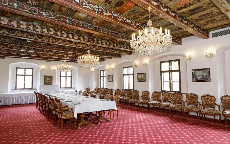 LH Hotel Gold - image 11