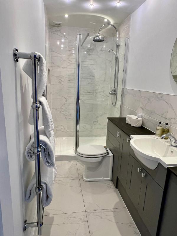 Four Poster Room image 4