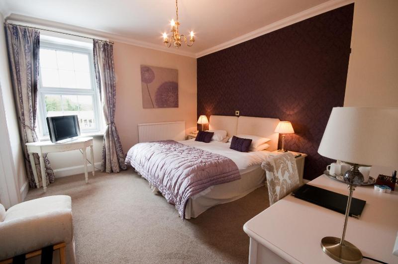 Twin Room image 1