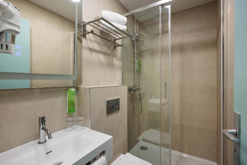 Superior Double Room image 2